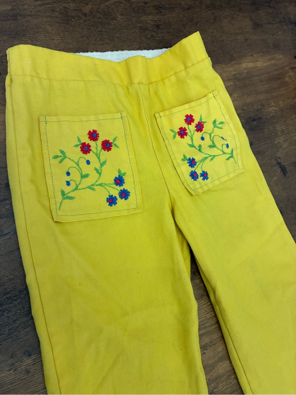 Vintage Girl’s 6 Embroidered Pocket Flare Bell Bottom Pants - Picture 2 of 7